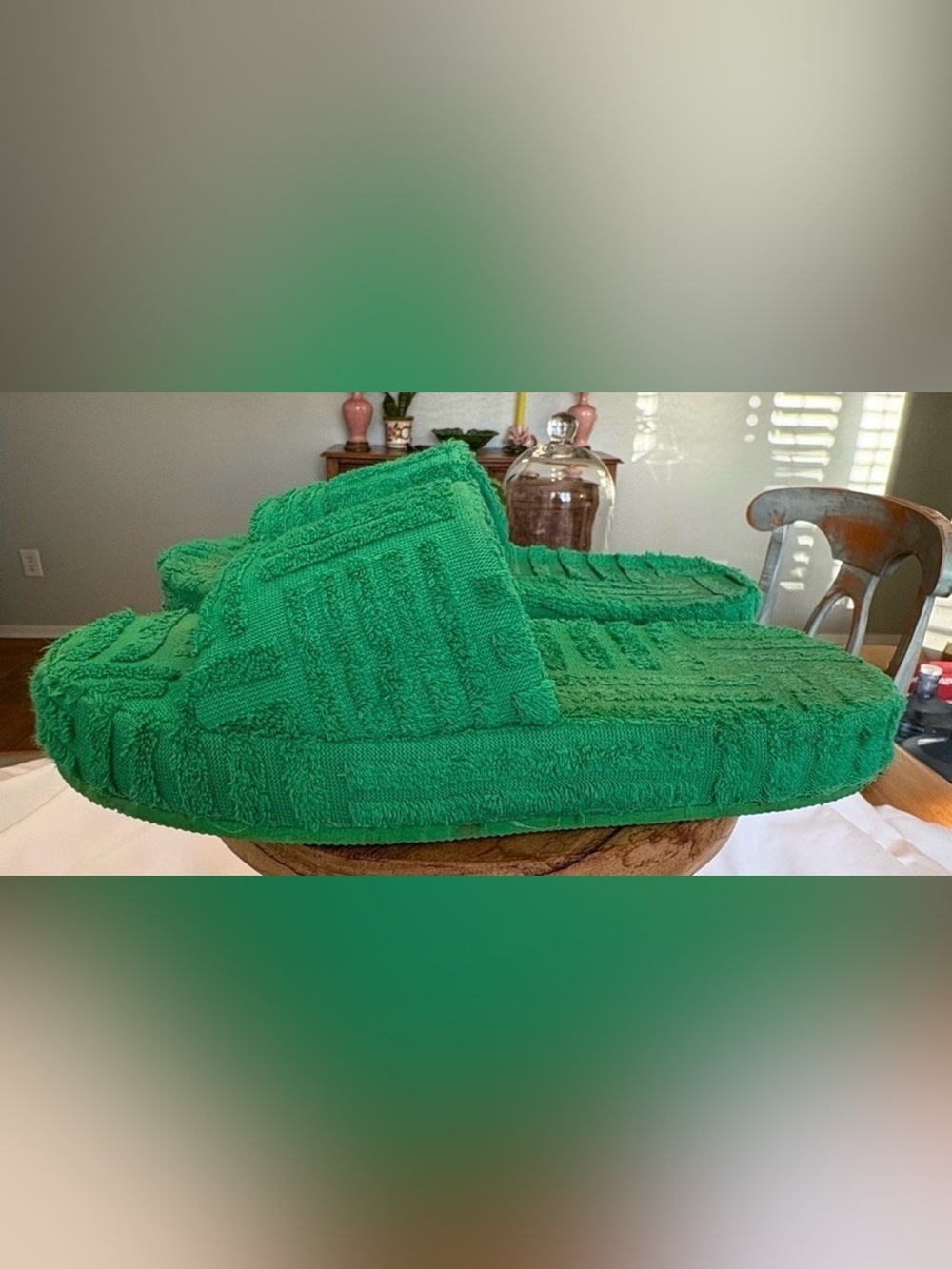 Kelly Green Terry Cloth Pool Slides Size 7.5